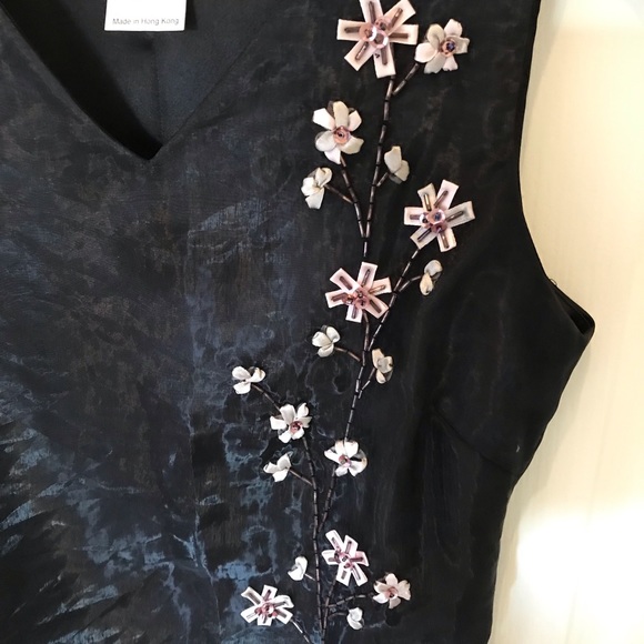 InWear Dressy Black Sleeveless Top with Embossed Flower Beading, Size 4 - Picture 12 of 14